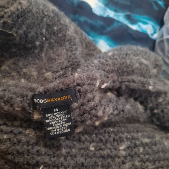 Nice sweater jacket - Picture 3 of 3